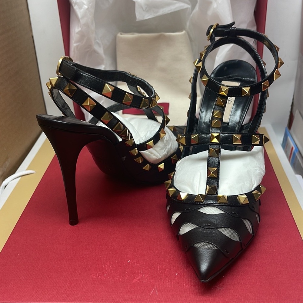 Valentino Garavani Rockstud t-strap - Picture 11 of 13